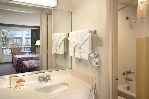 Baton Rouge West Inn ميناء ألين المظهر الخارجي الصورة